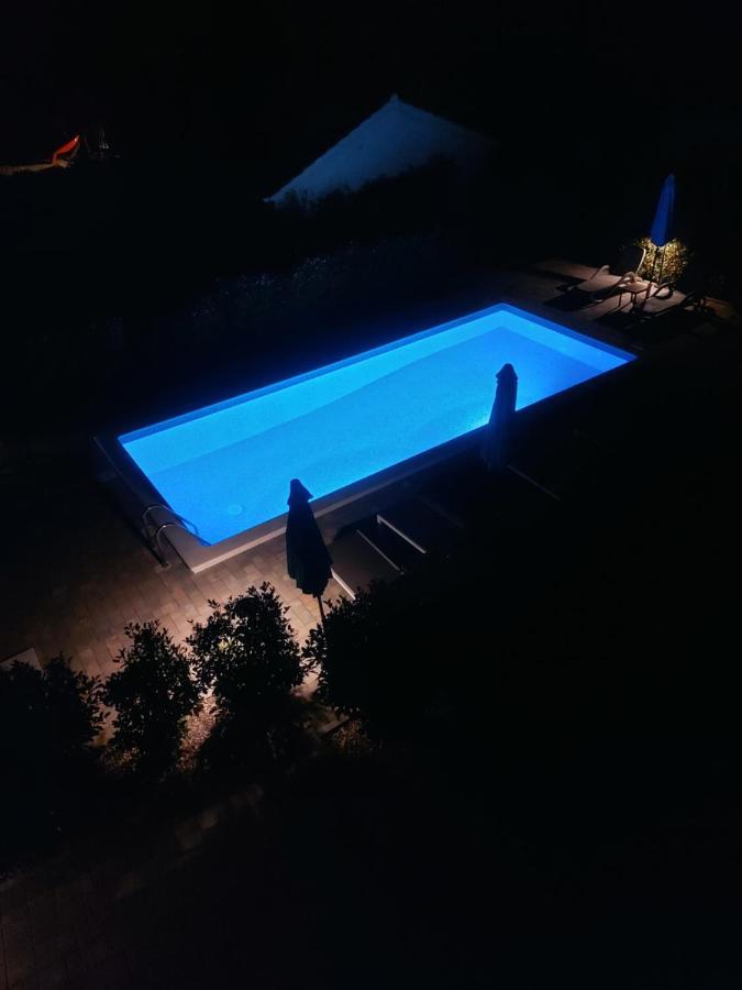 פאזין Guest House Flora מראה חיצוני תמונה